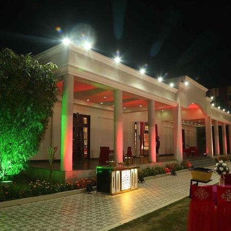 Отель Executive Club Барели Экстерьер фото
