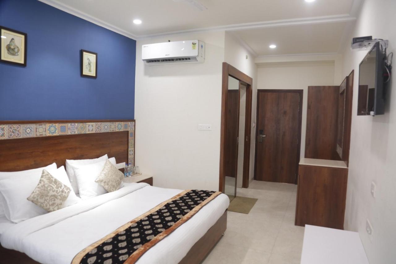 Отель Executive Club Барели Экстерьер фото